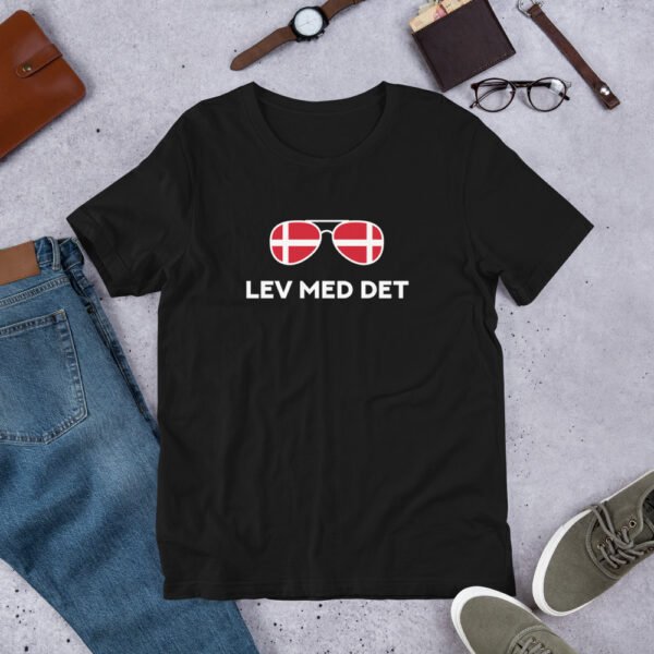 Lev Med Det T-shirt - Image 7