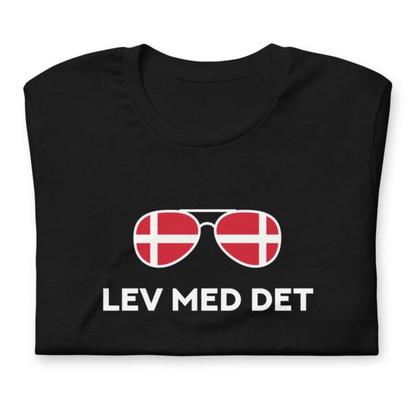 Lev Med Det T-shirt - Image 8